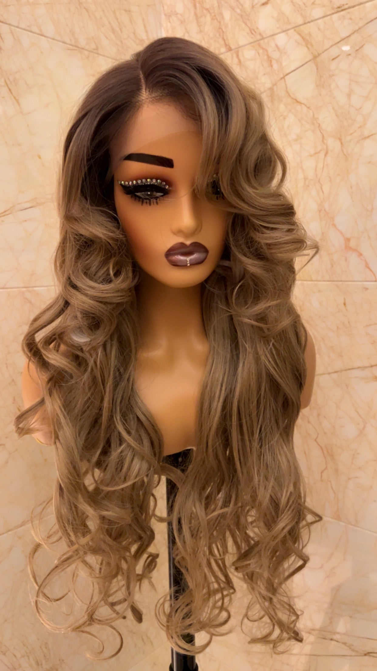 Hair by Zuba - Body Wave Ombre Wig